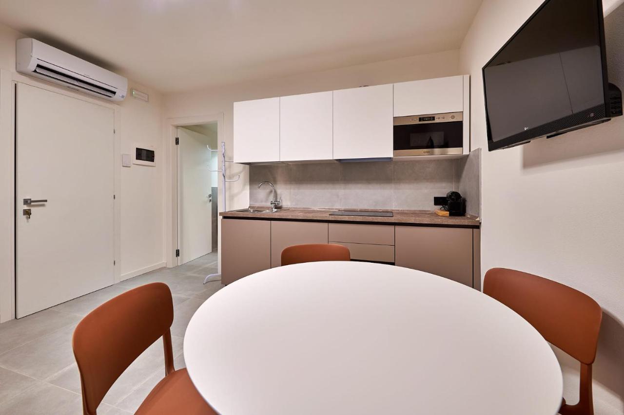 Apartmentsgarda - Residenza Mercanti Bagian luar foto